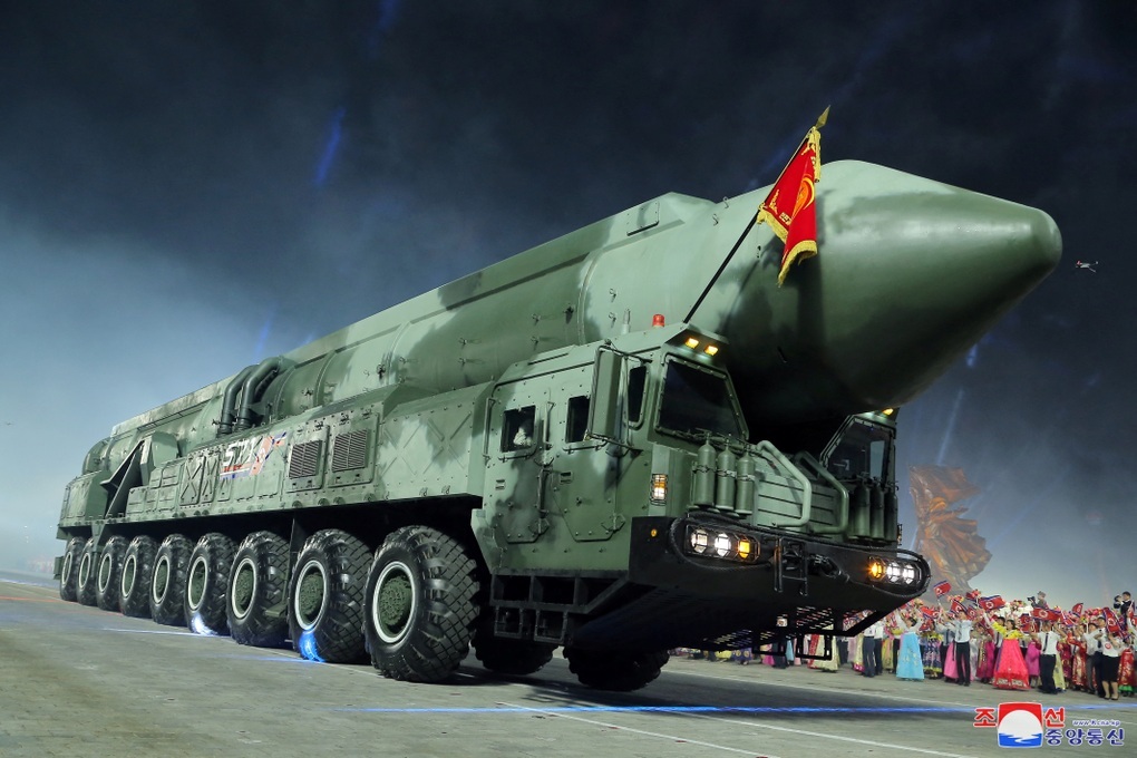 Mỹ nghi Triều Tiên gửi hơn 10.000 container đạn dược cho Nga - 1