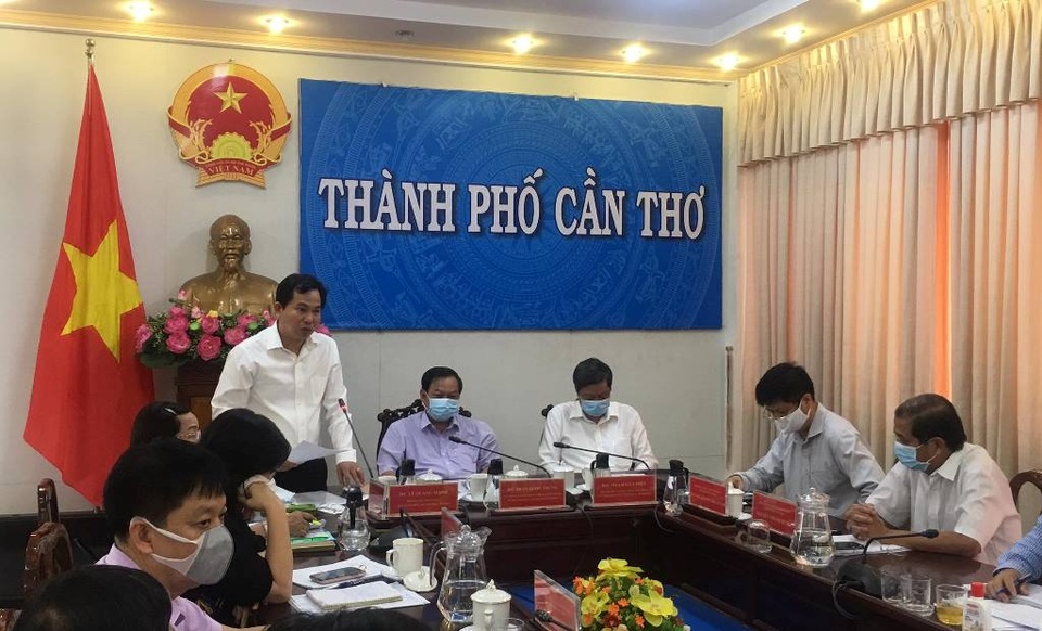 Bí thư Cần Thơ: Cán bộ lơ là phòng chống dịch sẽ bị cách chức! - 2 Bí thư Cần Thơ: Cán bộ lơ là phòng chống dịch sẽ bị cách chức! - 2