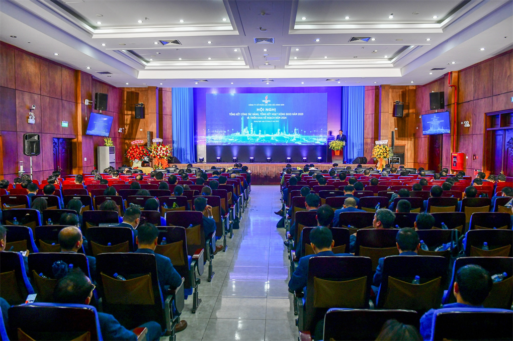 Tổng giám đốc Petrovietnam: BSR là đơn vị sản xuất kinh doanh toàn diện nhất tập đoàn - 1 Tổng giám đốc Petrovietnam: BSR là đơn vị sản xuất kinh doanh toàn diện nhất tập đoàn - 1