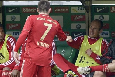 Tin nóng thể thao quốc tế qua ảnh 23/4