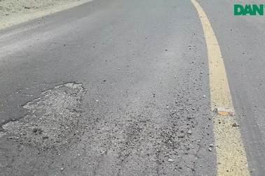 Đường Tỉnh lộ tiền tỷ mới nâng cấp xong đã hỏng