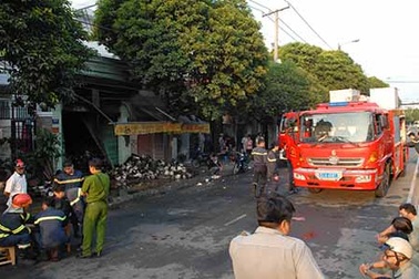 Xưởng dệt phát hoả, một người bị thiêu chết