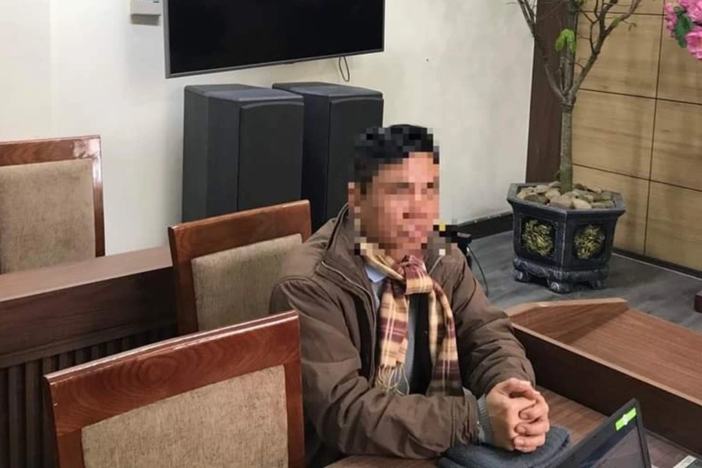 Tìm thấy tài xế tông thẳng ô tô vào 5 người ngồi sưởi ấm bên đường - 1 Tìm thấy tài xế tông thẳng ô tô vào 5 người ngồi sưởi ấm bên đường - 1