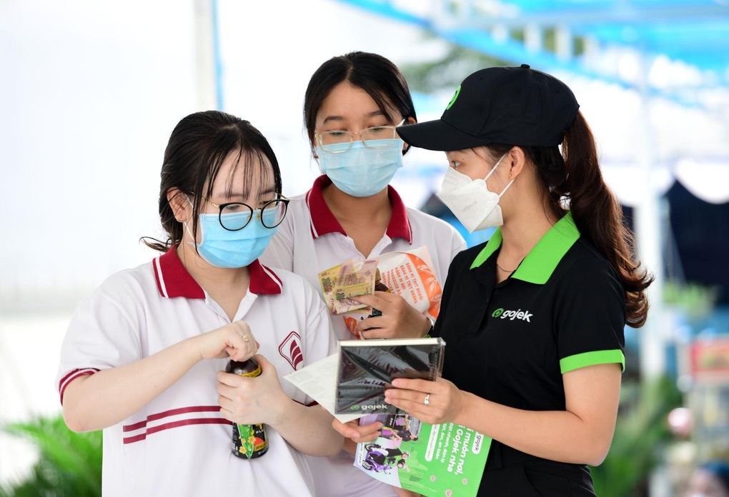 Gojek đồng hành cùng tân sinh viên trên mọi nẻo đường - 2 Gojek đồng hành cùng tân sinh viên trên mọi nẻo đường - 2