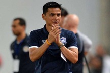 HLV Kiatisuk có xứng với mức lương tháng tiền tỷ?