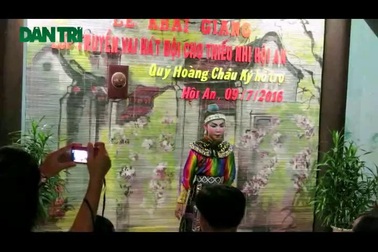 Lớp truyền vai hát bội dành cho thiếu nhi ở Hội An