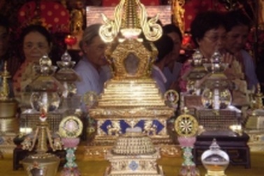 Chùm ảnh: Hành hương chiêm bái xá lợi Phật 