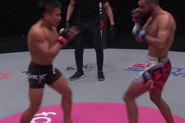 "Võ sĩ thép" tung đòn chỏ tàn bạo, hạ knock-out cựu vô địch MMA