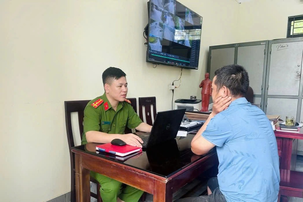 Kiến nghị đưa nghi phạm hành hung nữ chủ tiệm cắt tóc đi điều trị bắt buộc - 1 Kiến nghị đưa nghi phạm hành hung nữ chủ tiệm cắt tóc đi điều trị bắt buộc - 1