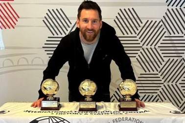 Messi nhận danh hiệu Cầu thủ xuất sắc nhất thế giới