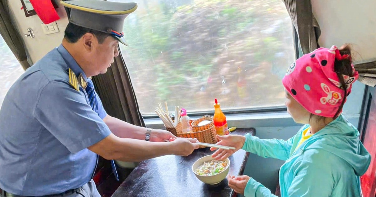 Hành trình đặc biệt từ Nam ra Bắc của người phụ nữ trốn vé tàu