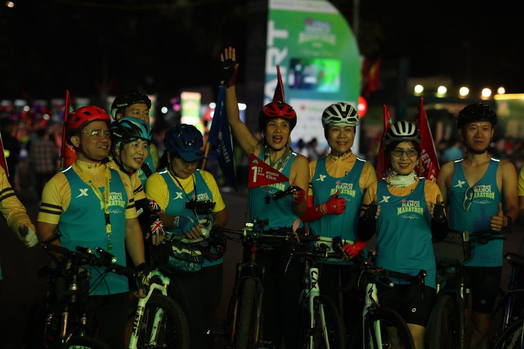 Giải chạy VPBank Hanoi Marathon 2022: Cuộc đua bứt tốc - 8 Giải chạy VPBank Hanoi Marathon 2022: Cuộc đua bứt tốc - 8