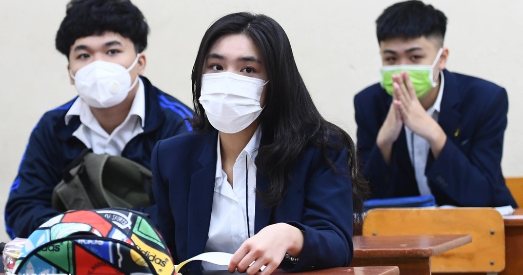 Hà Nội: Ca Covid-19 tăng, 15/35 học sinh một lớp 12 nghỉ vì ốm sốt - 1 Hà Nội: Ca Covid-19 tăng, 15/35 học sinh một lớp 12 nghỉ vì ốm sốt - 1