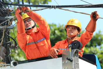 Tiêu thụ điện đạt kỷ lục, Thủ tướng chỉ đạo "dứt khoát không để thiếu điện"