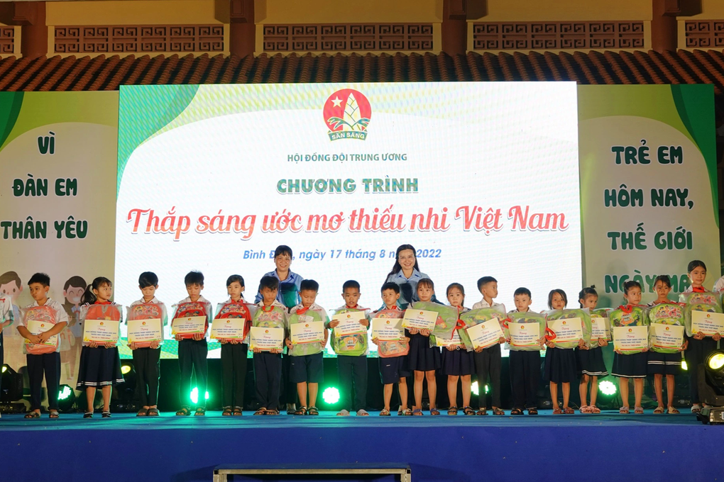 Ước mơ làm bác sĩ của cô học trò lớp 3 mồ côi mẹ do Covid-19 - 4 Ước mơ làm bác sĩ của cô học trò lớp 3 mồ côi mẹ do Covid-19 - 4