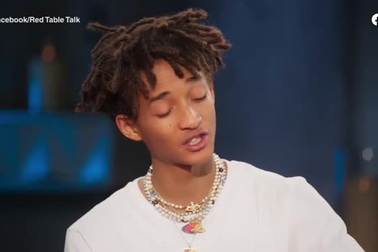 Jaden Smith chỉ còn "da bọc xương" khiến gia đình phải can thiệp