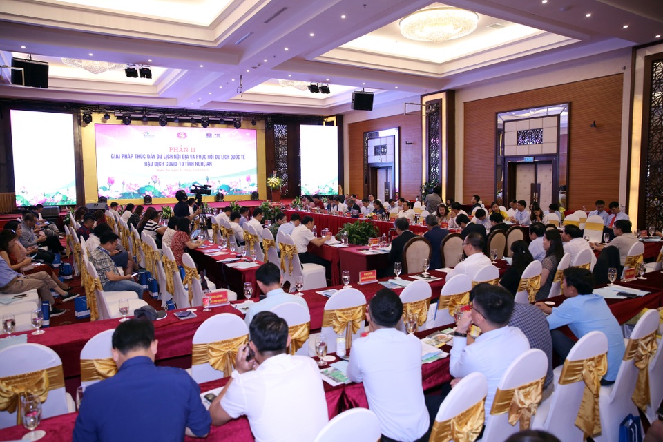 Nghệ An bàn giải pháp và hiến kế phát triển du lịch thời hậu Covid-19 - 4 Nghệ An bàn giải pháp và hiến kế phát triển du lịch thời hậu Covid-19 - 4
