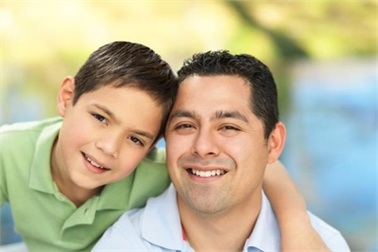 Cách ứng xử tinh tế của cha mẹ khi thấy con xem phim sex