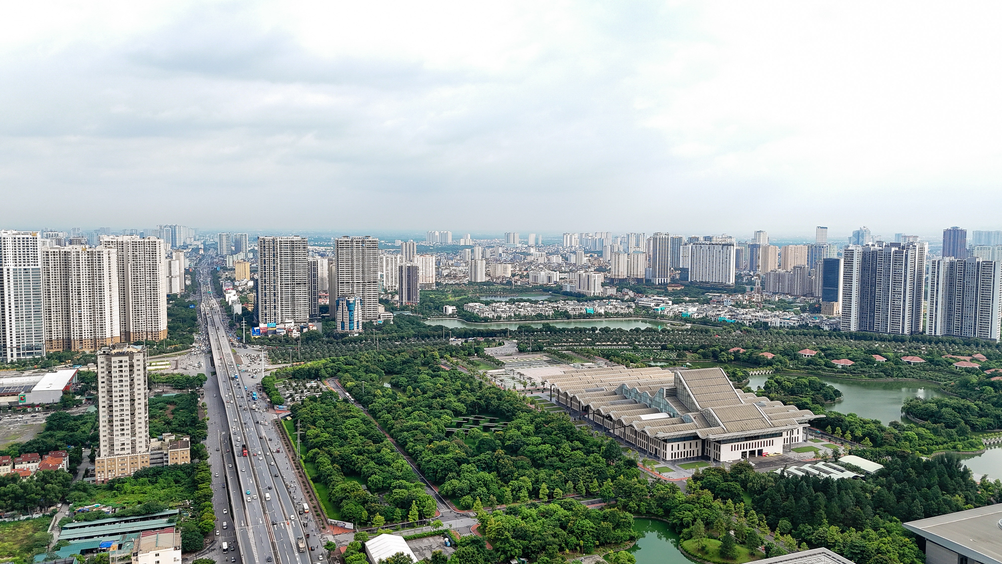 Khát vọng vươn mình của Thủ đô Hà Nội trong kỷ nguyên mới - 1 Khát vọng vươn mình của Thủ đô Hà Nội trong kỷ nguyên mới - 1