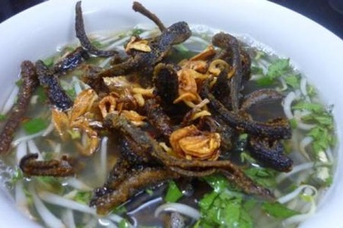 Khó cưỡng với món miến lươn đất Hà Thành