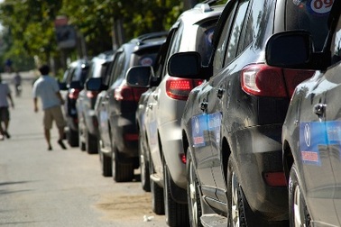 Hà Nội cấm dùng xe công đi lễ hội