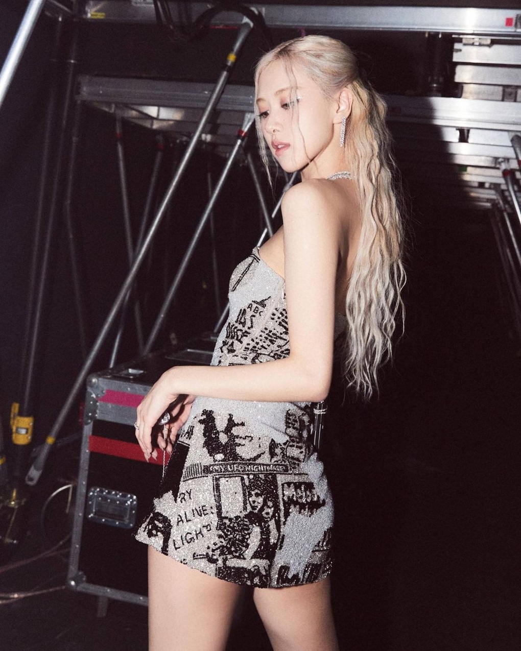 Trang phục biểu diễn nào đẹp nhất, tôn dáng gợi cảm của Blackpink? - 12 Trang phục biểu diễn nào đẹp nhất, tôn dáng gợi cảm của Blackpink? - 12