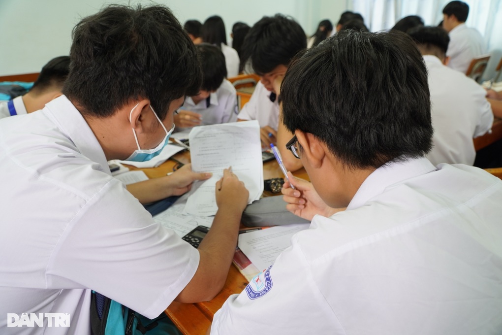 TPHCM: Hiệu trưởng đề xuất dạy 9 tiết/ngày, nghỉ học thứ bảy - 2 TPHCM: Hiệu trưởng đề xuất dạy 9 tiết/ngày, nghỉ học thứ bảy - 2