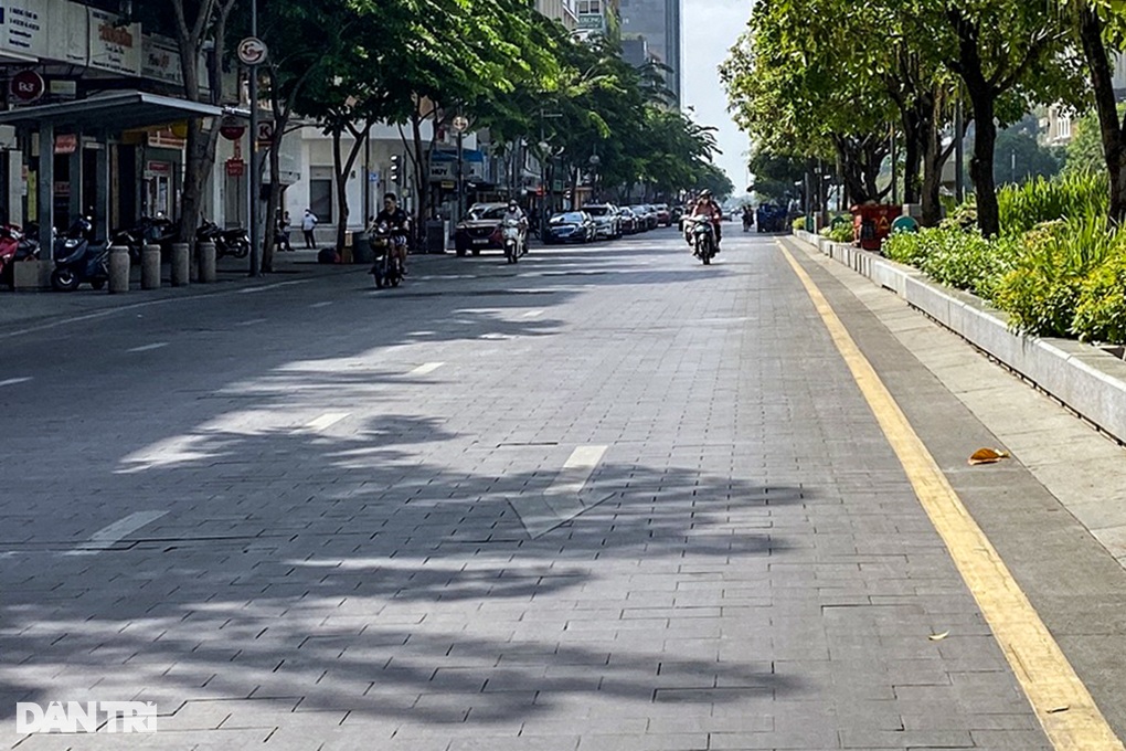 TPHCM nghiên cứu chống trơn trượt cho mặt đường ở trung tâm - 2 TPHCM nghiên cứu chống trơn trượt cho mặt đường ở trung tâm - 2