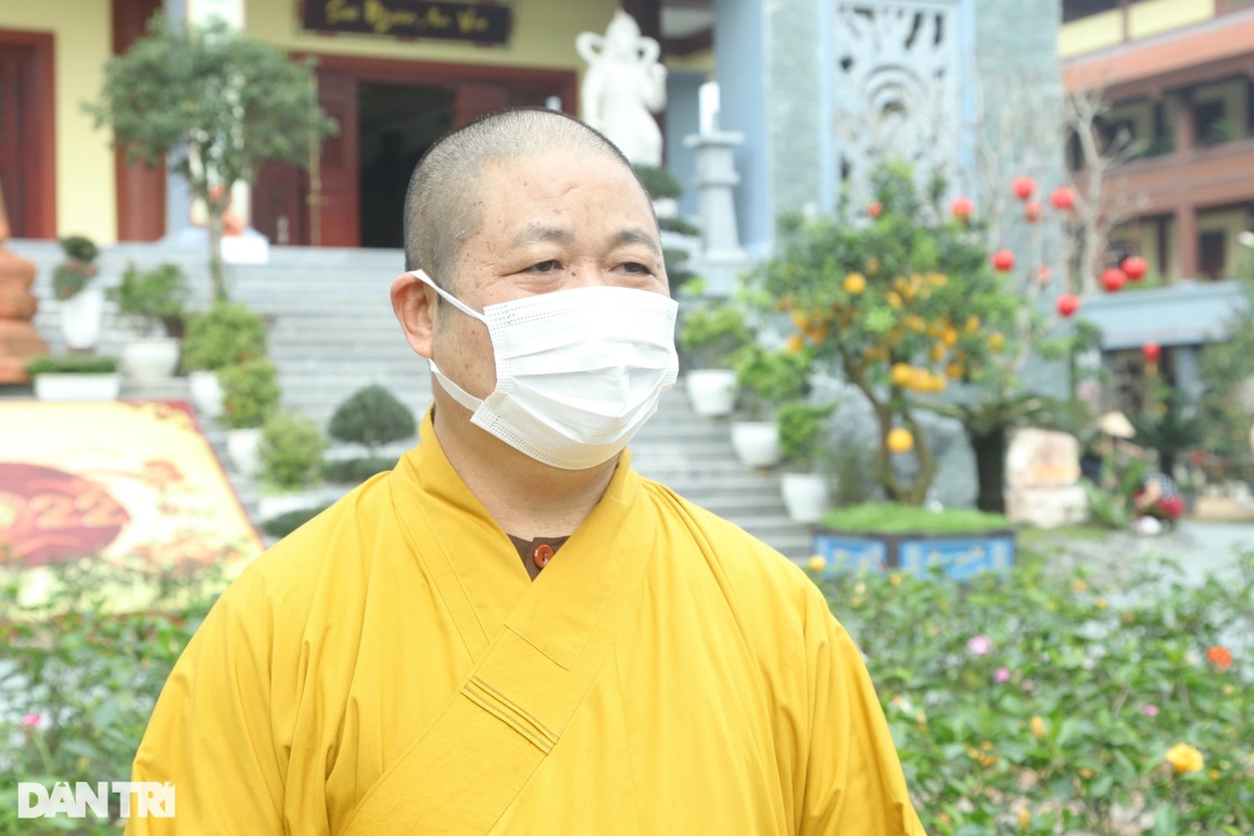 Tổ đình Kim Liên và quý phật tử ủng hộ 150 triệu đồng xây dựng cầu Dân trí - 4 Tổ đình Kim Liên và quý phật tử ủng hộ 150 triệu đồng xây dựng cầu Dân trí - 4