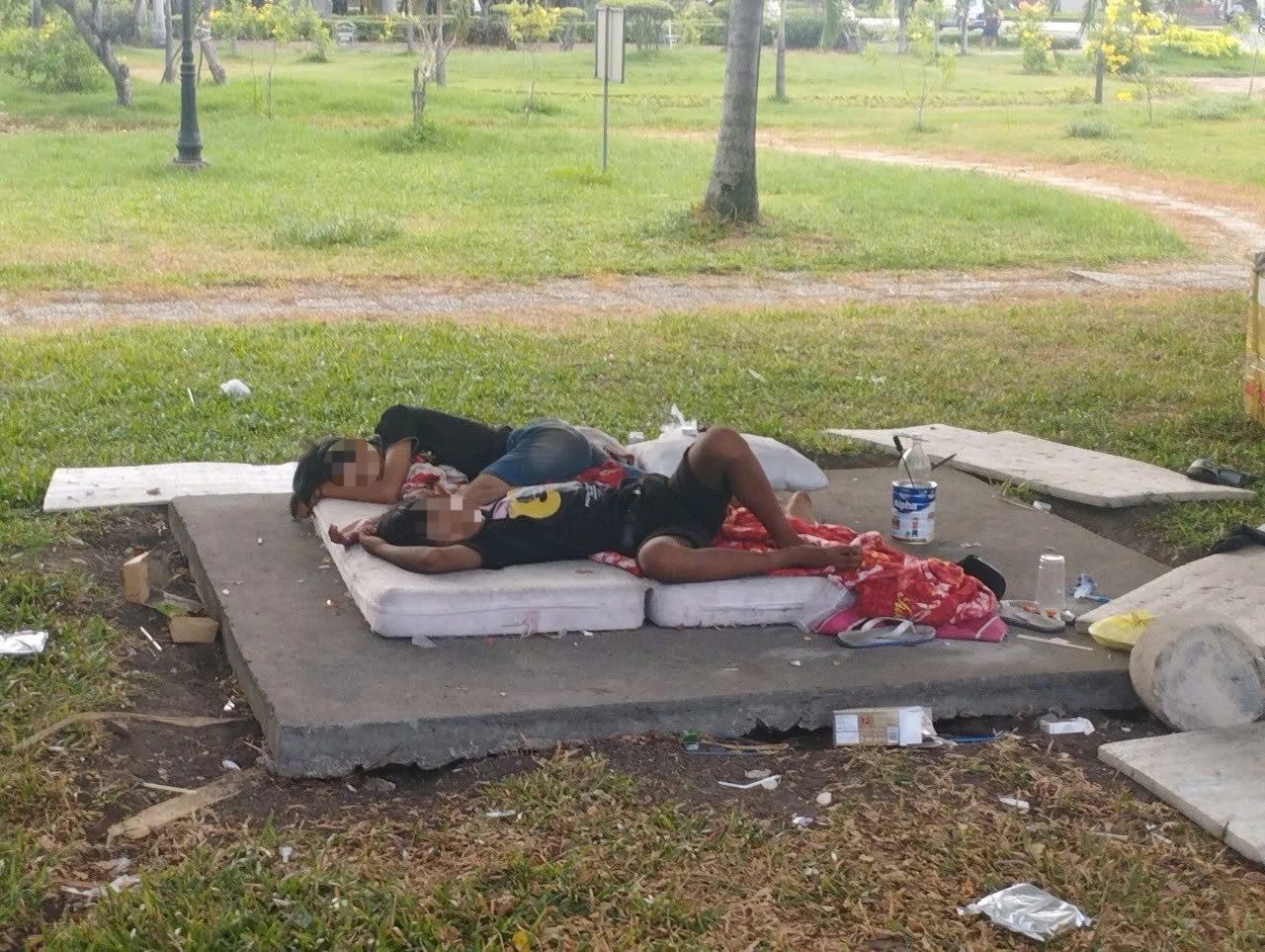 View - Nghe "chiến tích" của tên cướp nhí, người đàn ông có hành động đặc biệt | Báo Dân trí