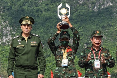 Việt Nam giành Cúp vàng "Xạ thủ bắn tỉa" Army Games 2021 ở Lễ bế mạc