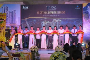 Dự án The Legend tổ chức lễ cất nóc