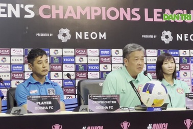 HLV Nguyễn Hồng Phẩm của CLB TPHCM hé lộ cách sử dụng nhân sự