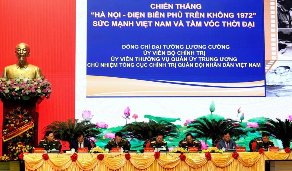 Cách đây 50 năm Pháo đài bay B-52 của Mỹ bị đập tan trên bầu trời Hà Nội - 1 Cách đây 50 năm Pháo đài bay B-52 của Mỹ bị đập tan trên bầu trời Hà Nội - 1