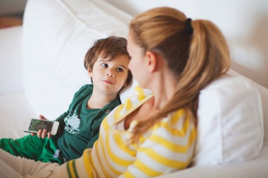 Mách bạn dạy bé biết nghe lời