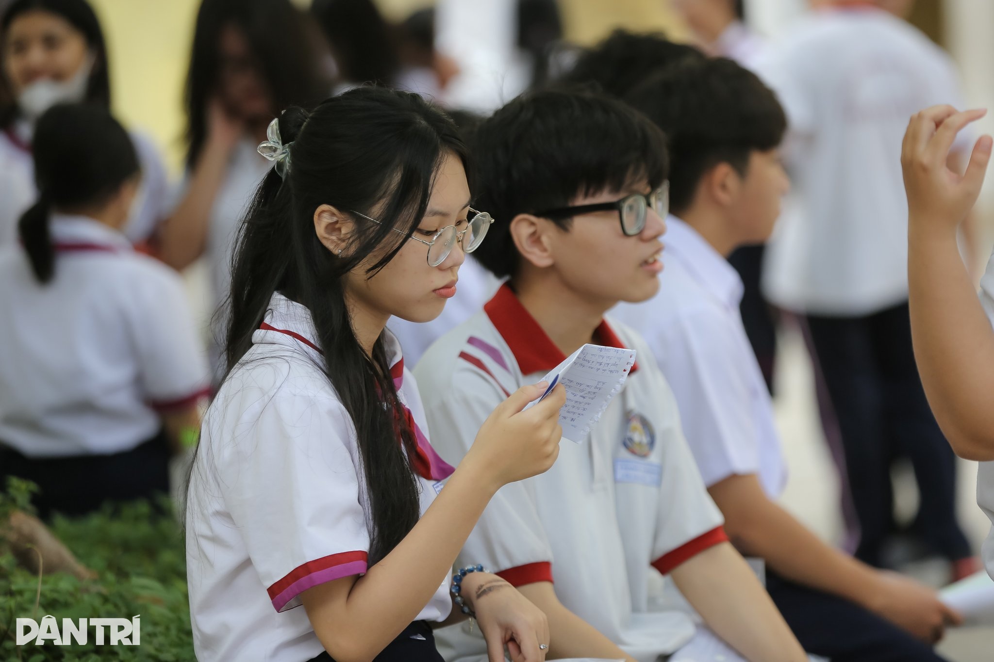 Δεν θα υπάρχουν δίδακτρα από τις 14 Φεβρουαρίου, πώς θα προετοιμαστούν οι μαθητές για τις απολυτήριες εξετάσεις του Λυκείου; - 1 Cấm thu tiền học thêm từ 14/2, học sinh ôn thi tốt nghiệp THPT thế nào? - 1