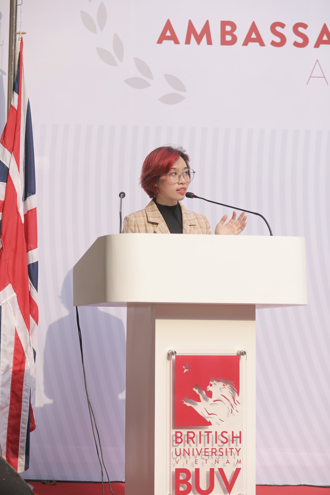 Những gương mặt xuất sắc trở thành quán quân Học bổng đại sứ Vương Quốc Anh - 1