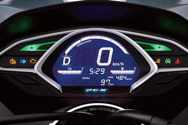 Honda PCX - Mẫu xe máy hybrid đầu tiên tại Việt Nam