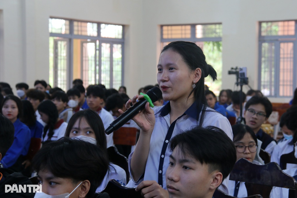 Vì sao học sinh vẫn chưa mặn mà học nghề? - 2 Vì sao học sinh vẫn chưa mặn mà học nghề? - 2