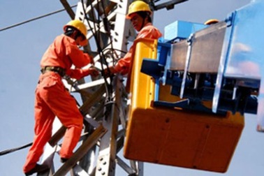 Thủ tướng yêu cầu điều chỉnh giá điện nhưng phải kìm lạm phát