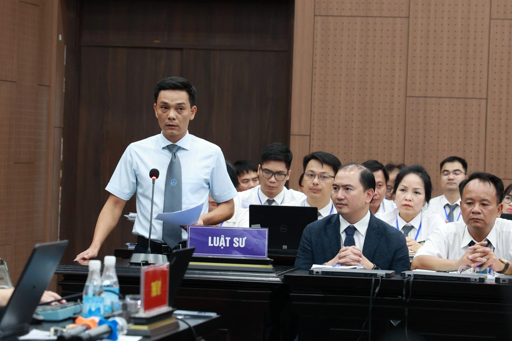Xét xử chuyến bay giải cứu: Cựu Phó Chủ tịch Hà Nội được học trò bào chữa - 1 Xét xử chuyến bay giải cứu: Cựu Phó Chủ tịch Hà Nội được học trò bào chữa - 1