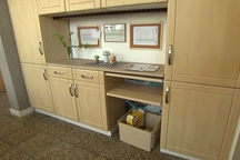 Mua tủ giá rẻ trên mạng, người đàn ông tìm thấy gần 4 tỷ đồng bí ẩn