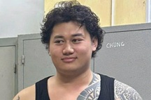 Điểm tuần: Xét xử tài xế Lexus, cân rác tính tiền, ô tô làm loạn bãi biển