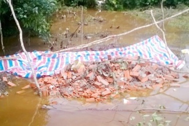 Vụ khiêng quan tài cha lên trụ sở UBND xã xin đất chôn: Đã rõ trắng đen!