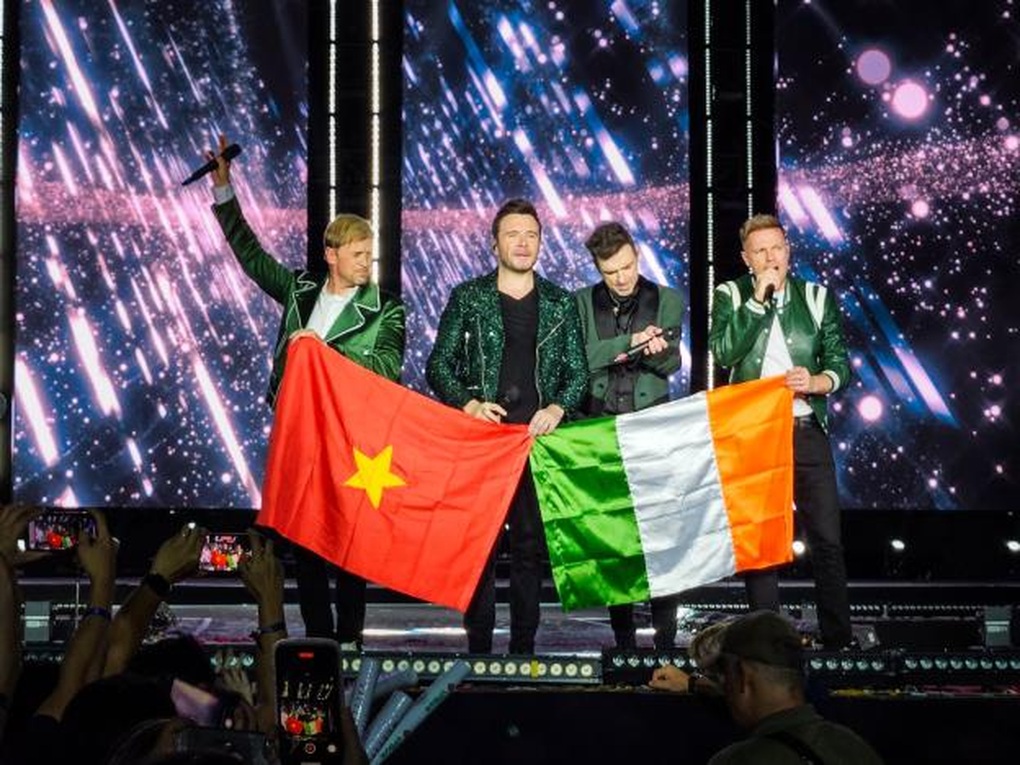 Dấu ấn đêm diễn Westlife - 3 Dấu ấn đêm diễn Westlife - 3