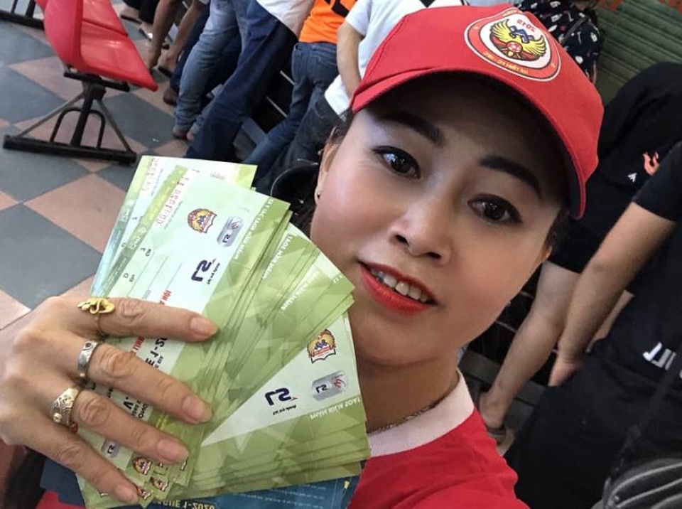 Trận Hồng Lĩnh Hà Tĩnh - Hà Nội FC phải in thêm 2000 vé - 2 Trận Hồng Lĩnh Hà Tĩnh - Hà Nội FC phải in thêm 2000 vé - 2