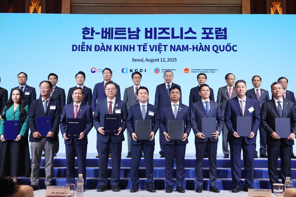 Hàn Quốc mong đồng hành vững chắc cùng Việt Nam tạo nên “kỳ tích sông Hồng” - 5 Hàn Quốc mong đồng hành vững chắc cùng Việt Nam tạo nên “kỳ tích sông Hồng” - 5