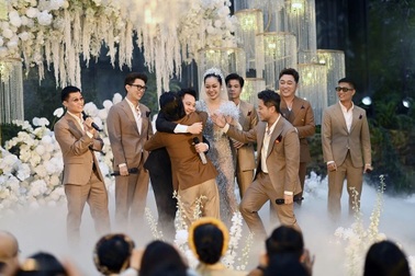 Món quà bất ngờ dành cho Vũ Hạnh Nguyên trong ngày cưới