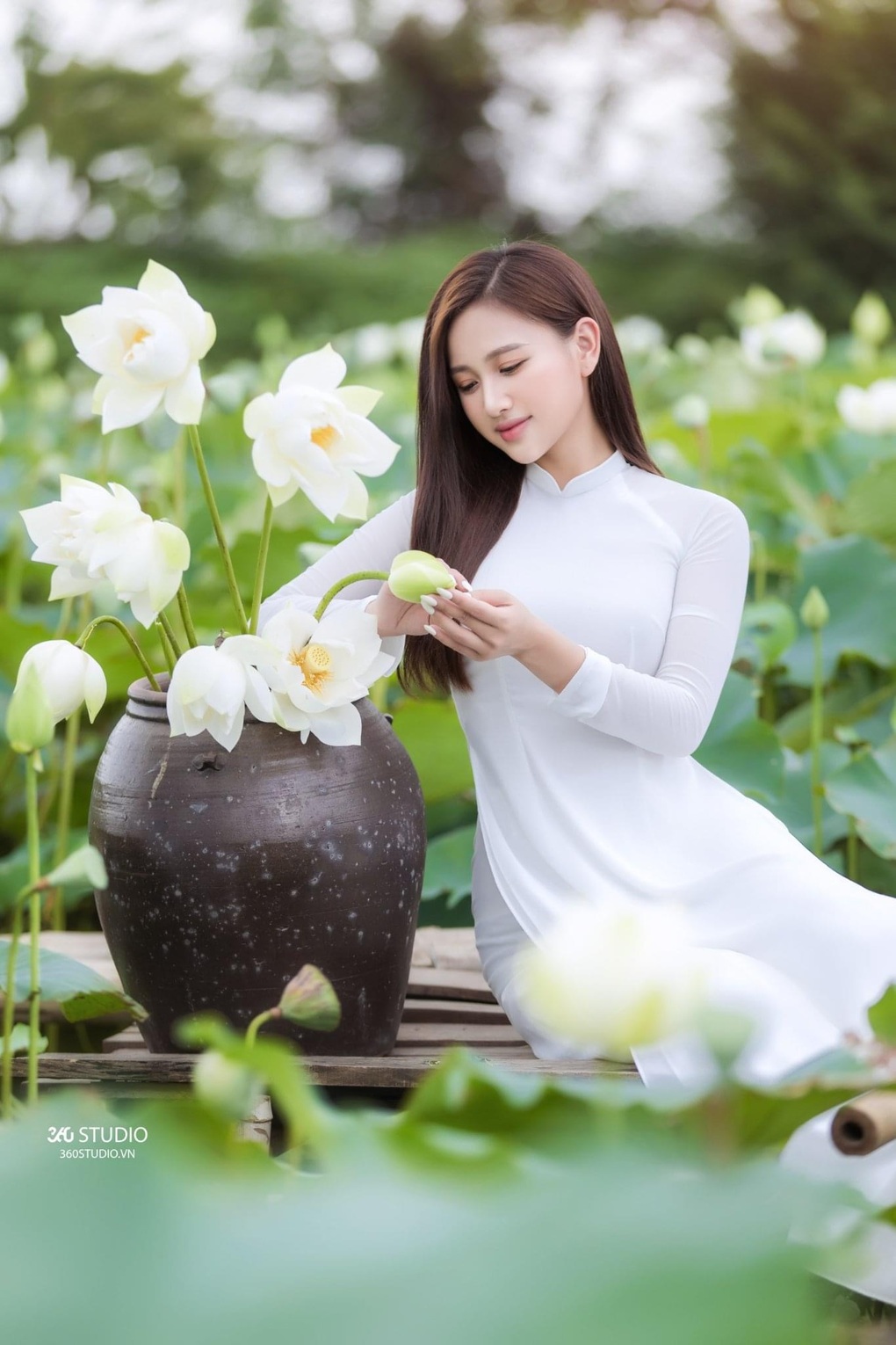 Hoa khôi Thu Hương tiết lộ điều khác biệt khi làm diễn viên đóng MV - 3 Hoa khôi Thu Hương tiết lộ điều khác biệt khi làm diễn viên đóng MV - 3