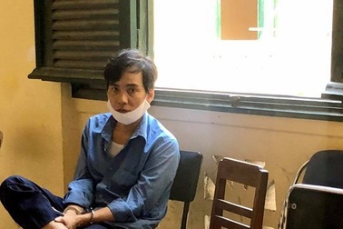 Hai vợ chồng cùng hầu tòa về tội giết người